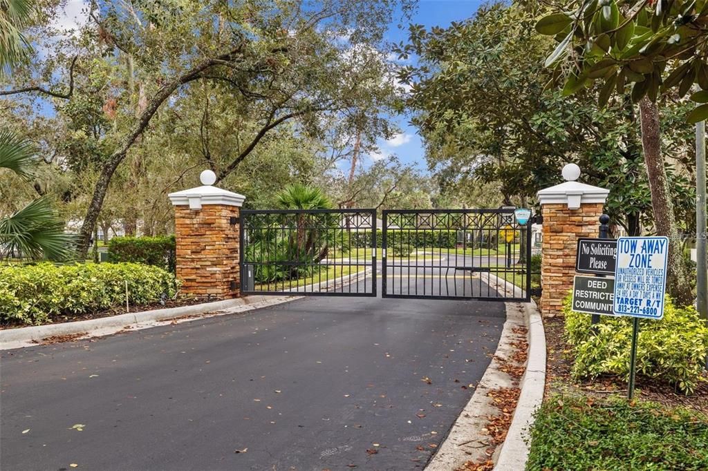 Active With Contract: $227,000 (2 beds, 2 baths, 1248 Square Feet)