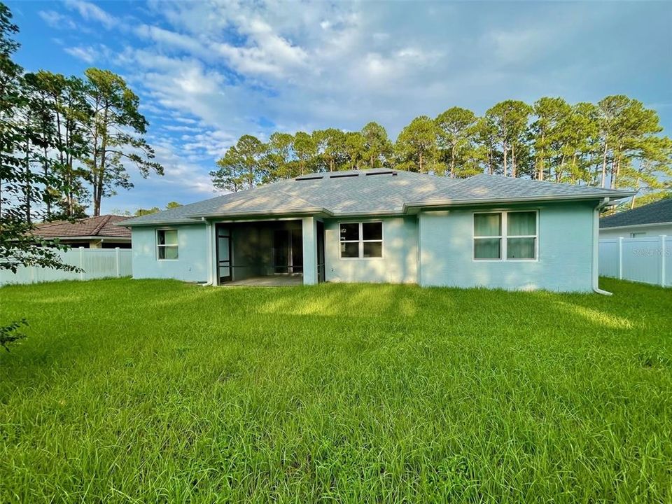 Под контрактом: $425,000 (4 спален, 3 ванн, 2649 Квадратных фут)