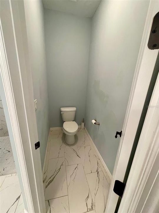 Под контрактом: $425,000 (4 спален, 3 ванн, 2649 Квадратных фут)