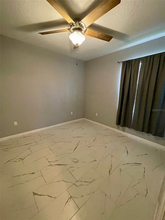 Под контрактом: $425,000 (4 спален, 3 ванн, 2649 Квадратных фут)