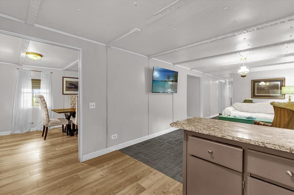 En Venta: $390,000 (3 camas, 2 baños, 1440 Pies cuadrados)