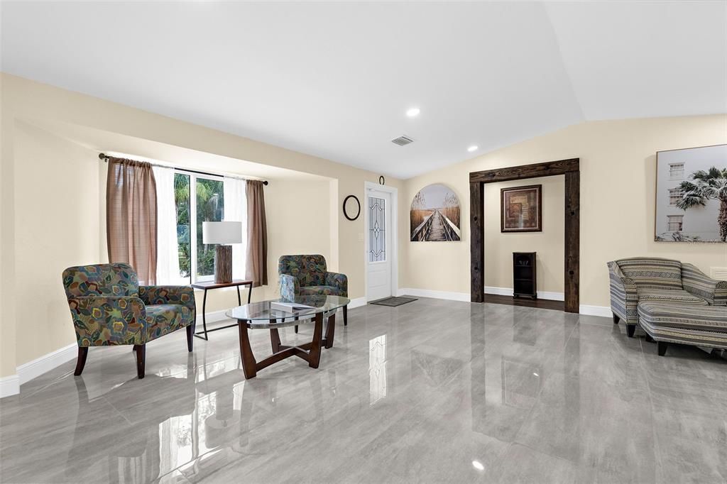 На продажу: $2,295,000 (5 спален, 4 ванн, 3156 Квадратных фут)