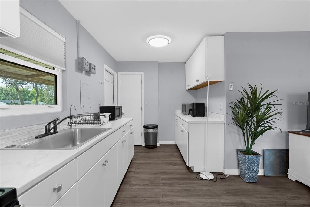 На продажу: $2,295,000 (5 спален, 4 ванн, 3156 Квадратных фут)