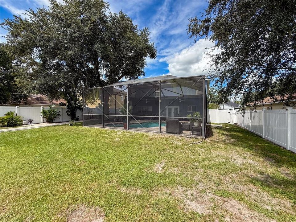 Active With Contract: $474,932 (4 beds, 2 baths, 2885 Square Feet)