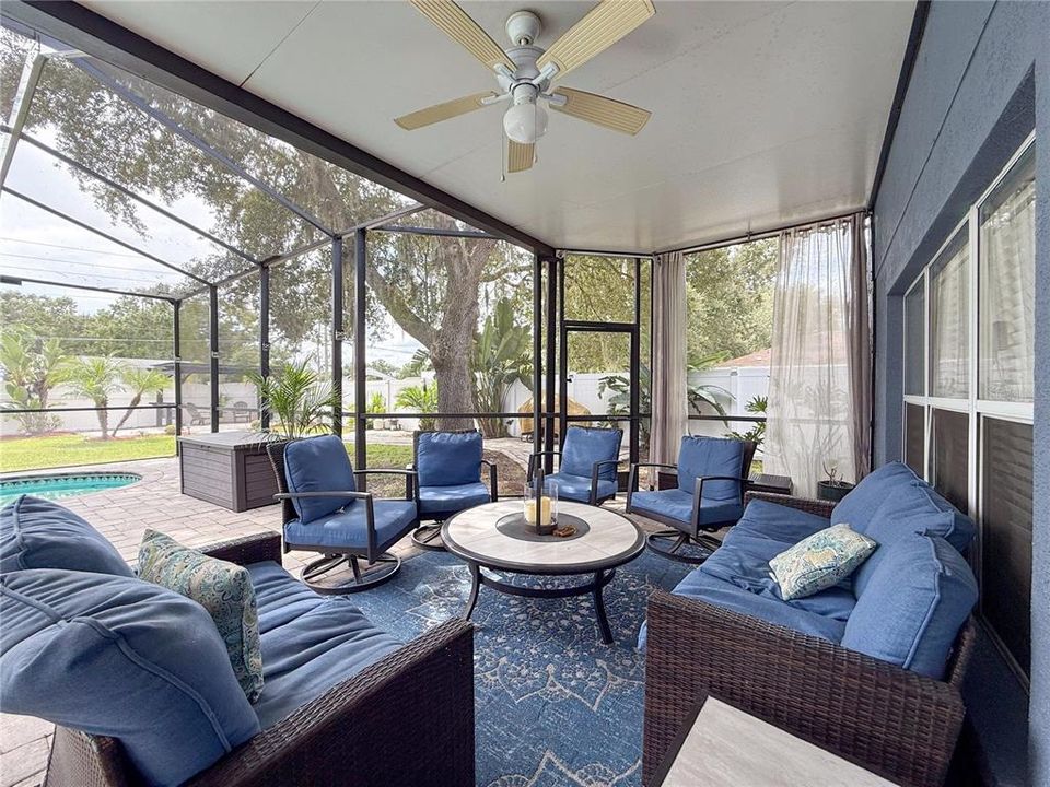 Active With Contract: $474,932 (4 beds, 2 baths, 2885 Square Feet)