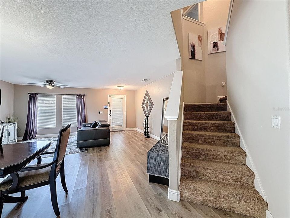 Active With Contract: $474,932 (4 beds, 2 baths, 2885 Square Feet)