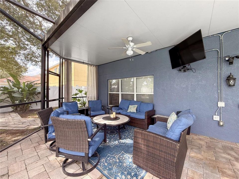 Active With Contract: $474,932 (4 beds, 2 baths, 2885 Square Feet)