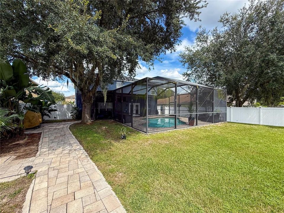 Active With Contract: $474,932 (4 beds, 2 baths, 2885 Square Feet)