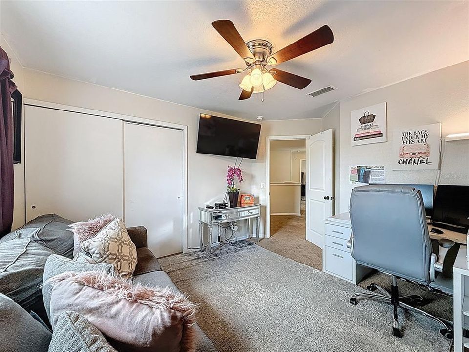 Active With Contract: $474,932 (4 beds, 2 baths, 2885 Square Feet)