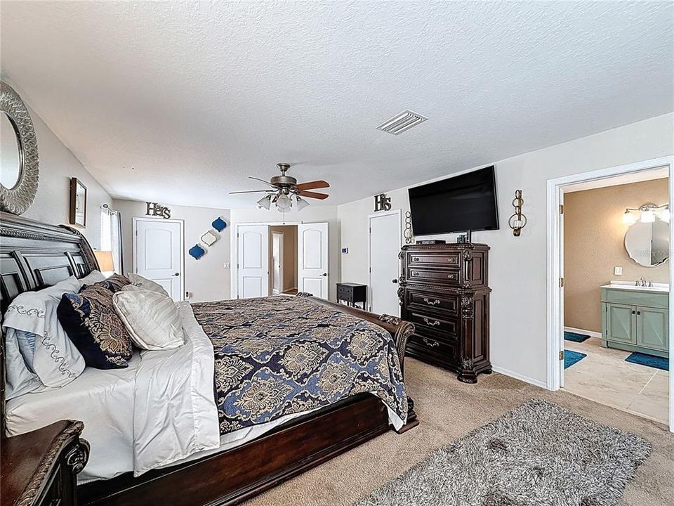 Active With Contract: $474,932 (4 beds, 2 baths, 2885 Square Feet)