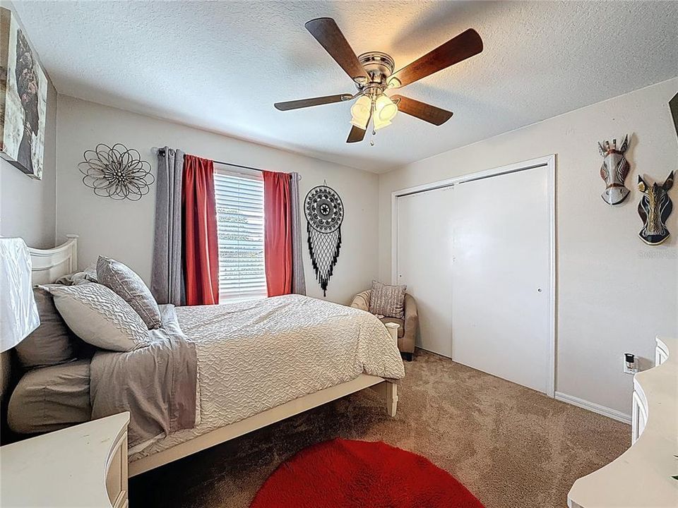 Active With Contract: $474,932 (4 beds, 2 baths, 2885 Square Feet)