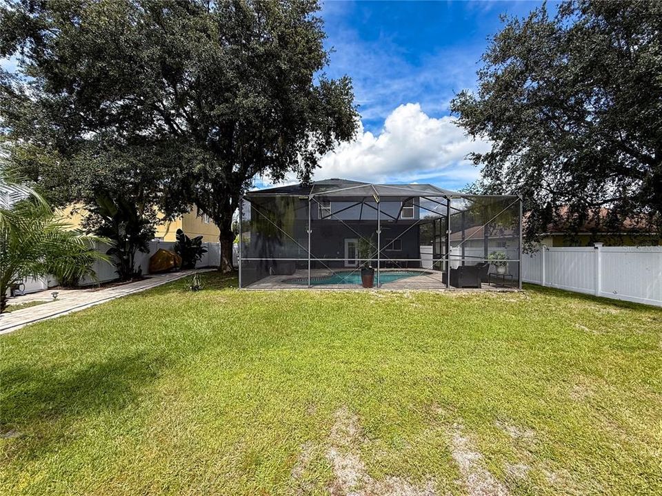 Active With Contract: $474,932 (4 beds, 2 baths, 2885 Square Feet)