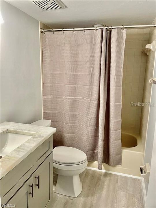 В аренду: $2,100 (2 спален, 2 ванн, 836 Квадратных фут)