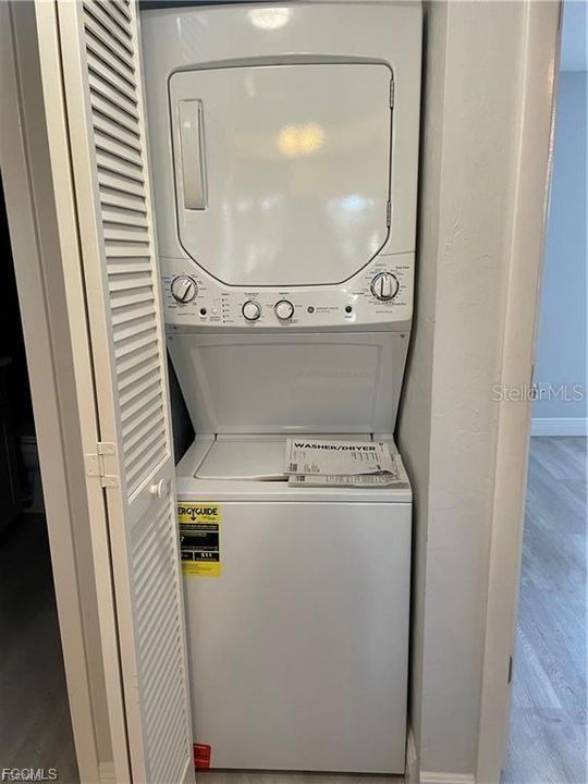 В аренду: $2,100 (2 спален, 2 ванн, 836 Квадратных фут)