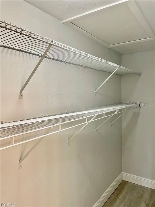 В аренду: $2,100 (2 спален, 2 ванн, 836 Квадратных фут)