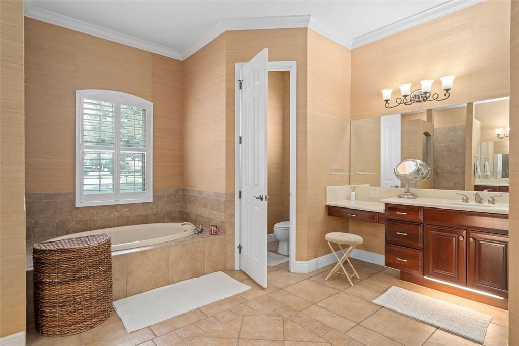 待售: $919,500 (4 贝兹, 3 浴室, 3084 平方英尺)