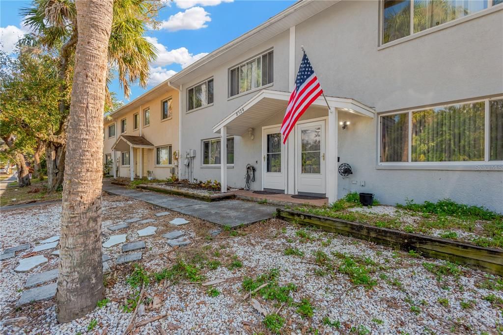 Недавно продано: $335,000 (3 спален, 2 ванн, 1824 Квадратных фут)