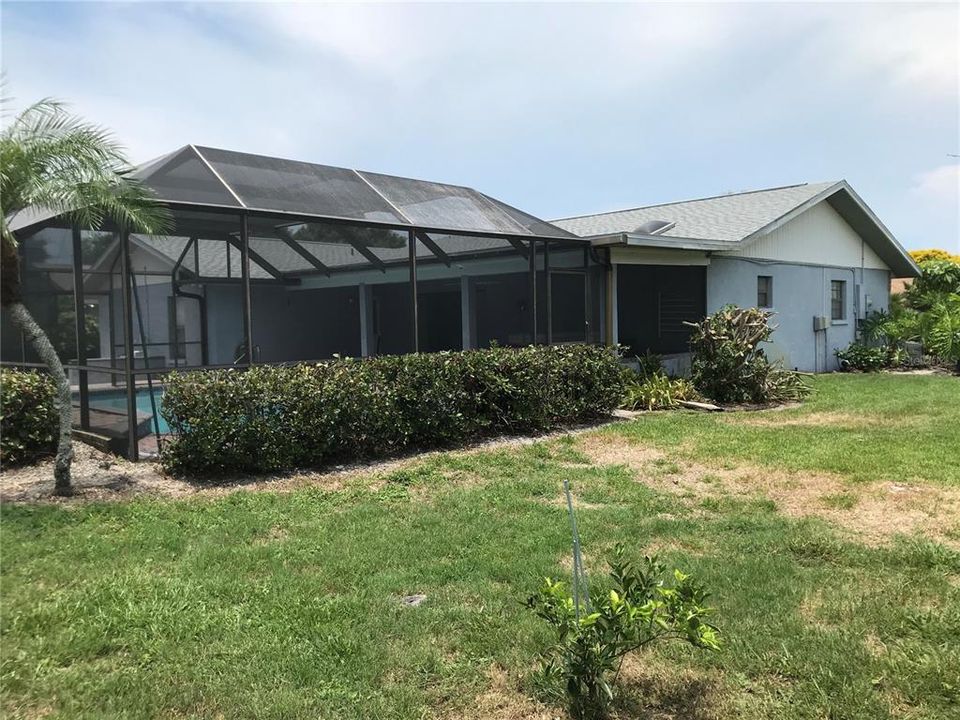 出租: $3,200 (3 贝兹, 2 浴室, 1872 平方英尺)