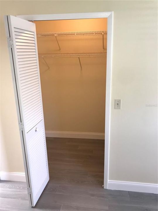 出租: $3,200 (3 贝兹, 2 浴室, 1872 平方英尺)