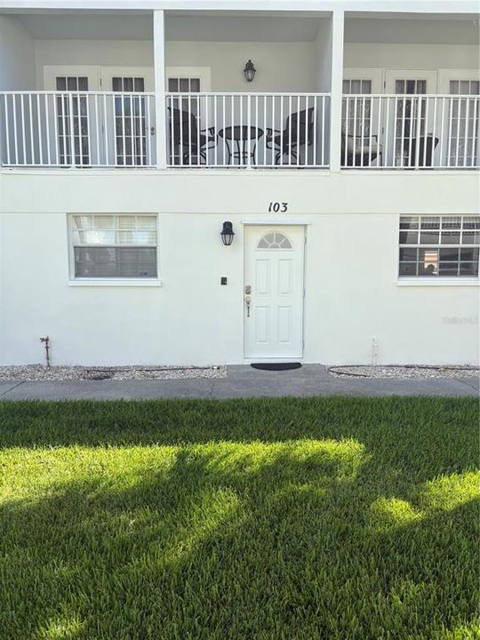 待售: $588,000 (2 贝兹, 2 浴室, 1237 平方英尺)