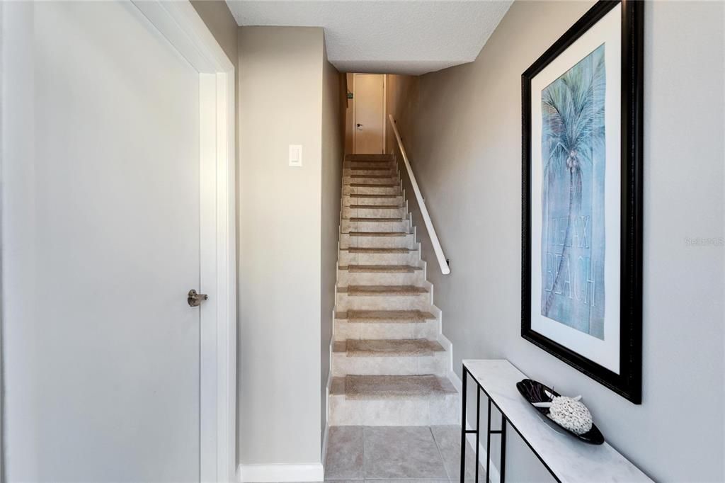 待售: $588,000 (2 贝兹, 2 浴室, 1237 平方英尺)