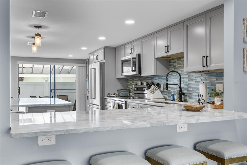 For Sale: $524,999 (2 beds, 2 baths, 1208 Square Feet)