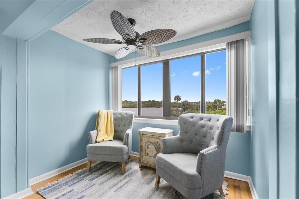 For Sale: $524,999 (2 beds, 2 baths, 1208 Square Feet)