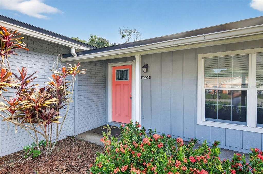 Active With Contract: $350,000 (3 beds, 2 baths, 1416 Square Feet)