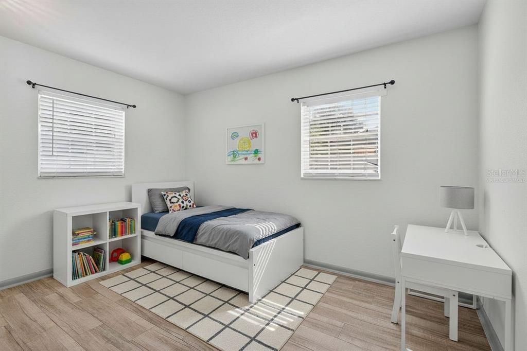 Active With Contract: $350,000 (3 beds, 2 baths, 1416 Square Feet)