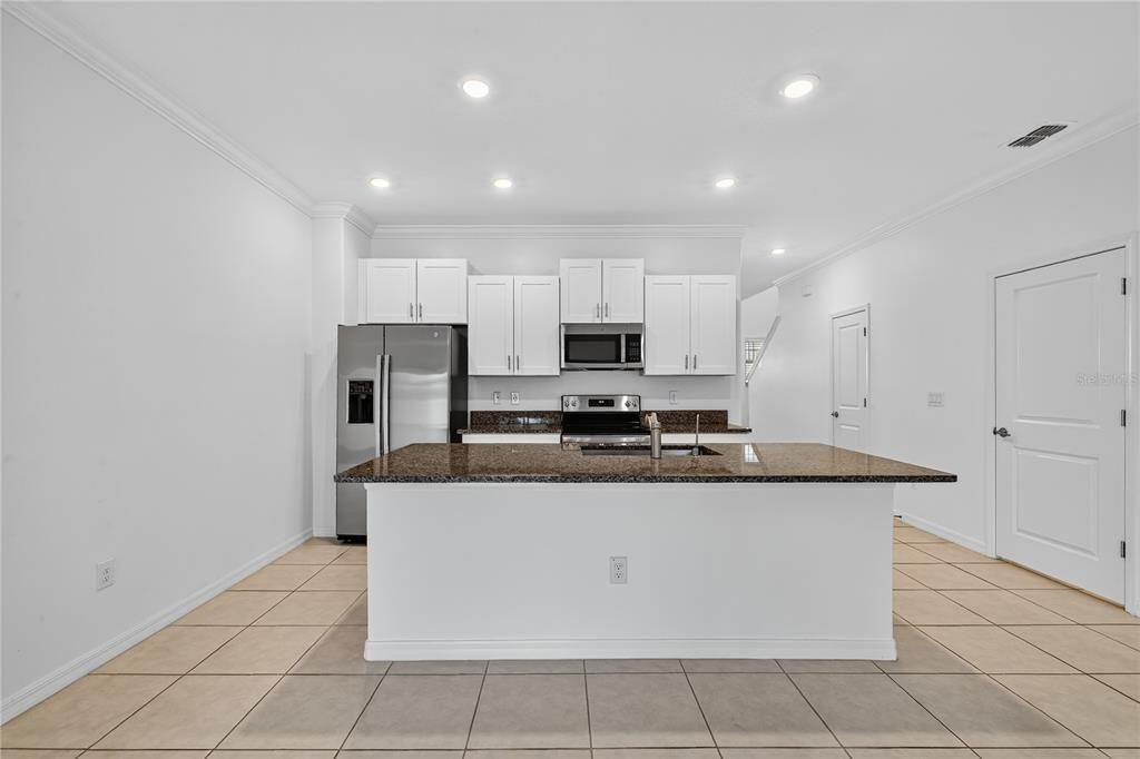 待售: $299,000 (3 贝兹, 2 浴室, 1601 平方英尺)