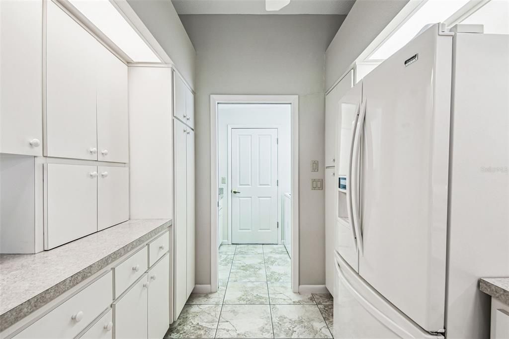 Active With Contract: $399,900 (3 beds, 2 baths, 2481 Square Feet)