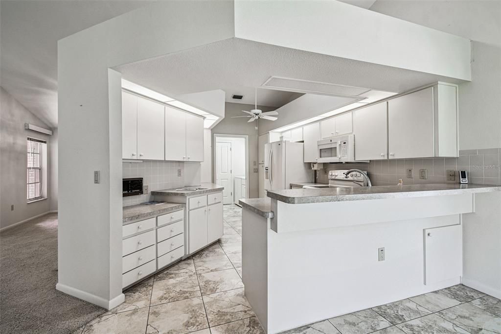 Active With Contract: $399,900 (3 beds, 2 baths, 2481 Square Feet)
