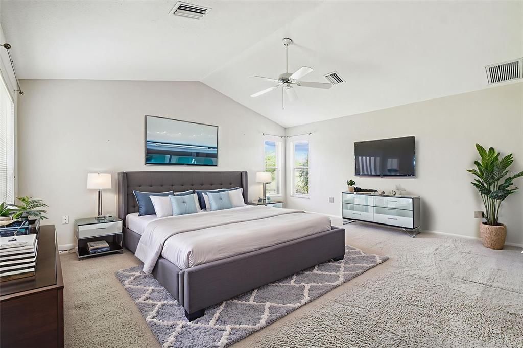 Active With Contract: $399,900 (3 beds, 2 baths, 2481 Square Feet)