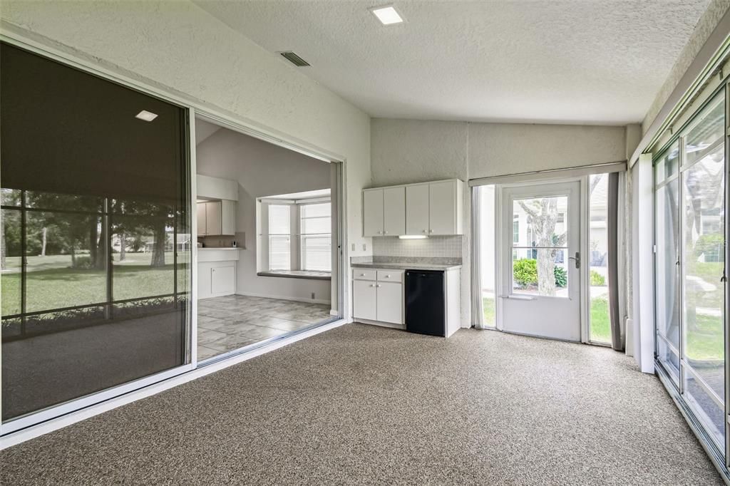 Active With Contract: $399,900 (3 beds, 2 baths, 2481 Square Feet)