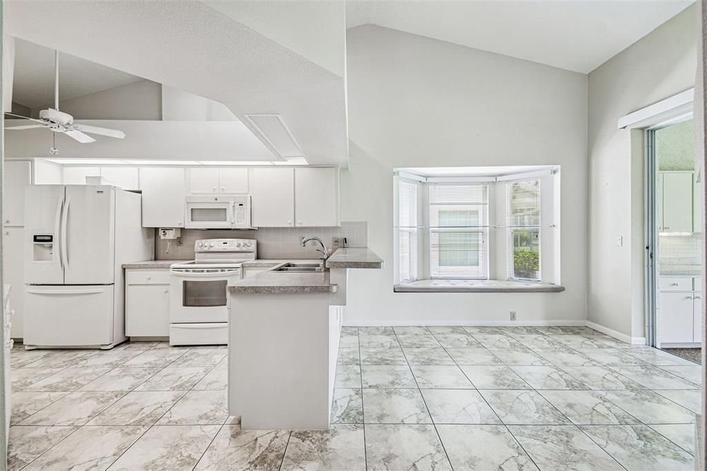 Active With Contract: $399,900 (3 beds, 2 baths, 2481 Square Feet)