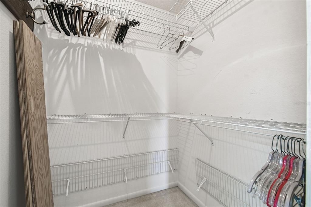 Active With Contract: $399,900 (3 beds, 2 baths, 2481 Square Feet)