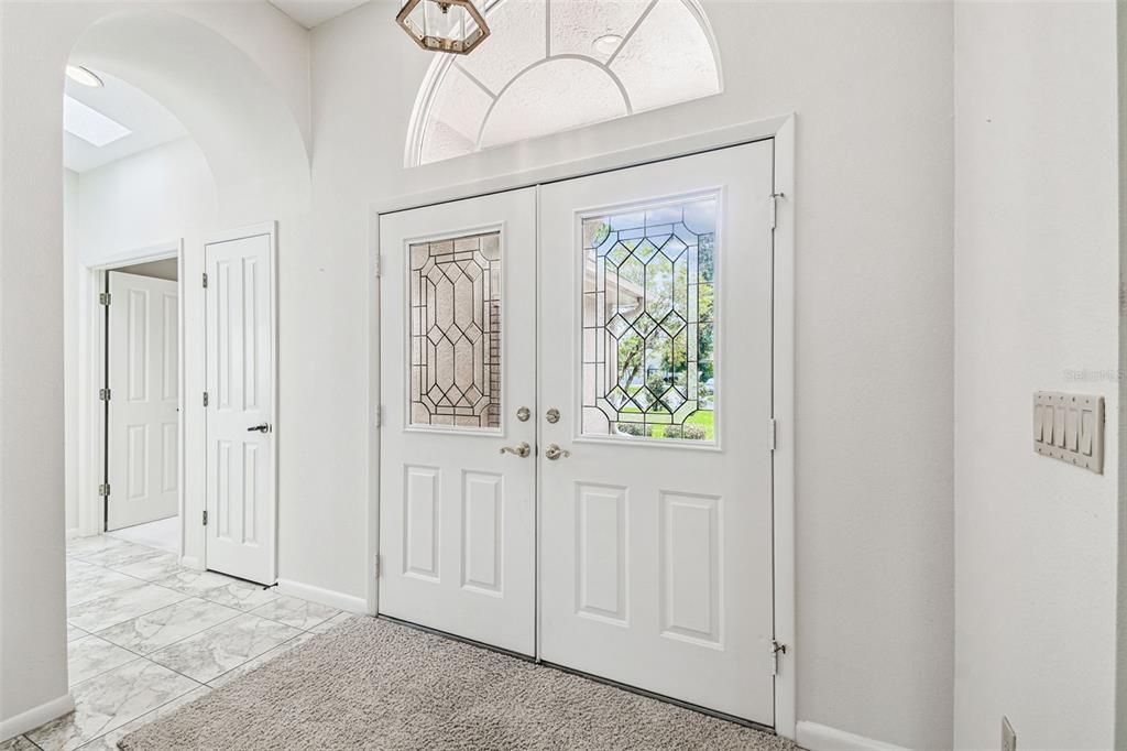 Active With Contract: $399,900 (3 beds, 2 baths, 2481 Square Feet)