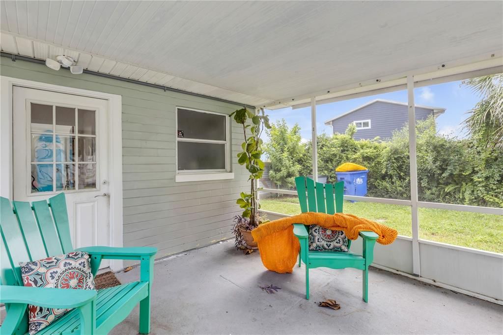 For Sale: $319,100 (3 beds, 1 baths, 1015 Square Feet)