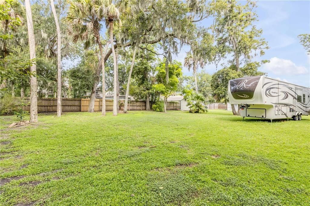 For Sale: $319,100 (3 beds, 1 baths, 1015 Square Feet)