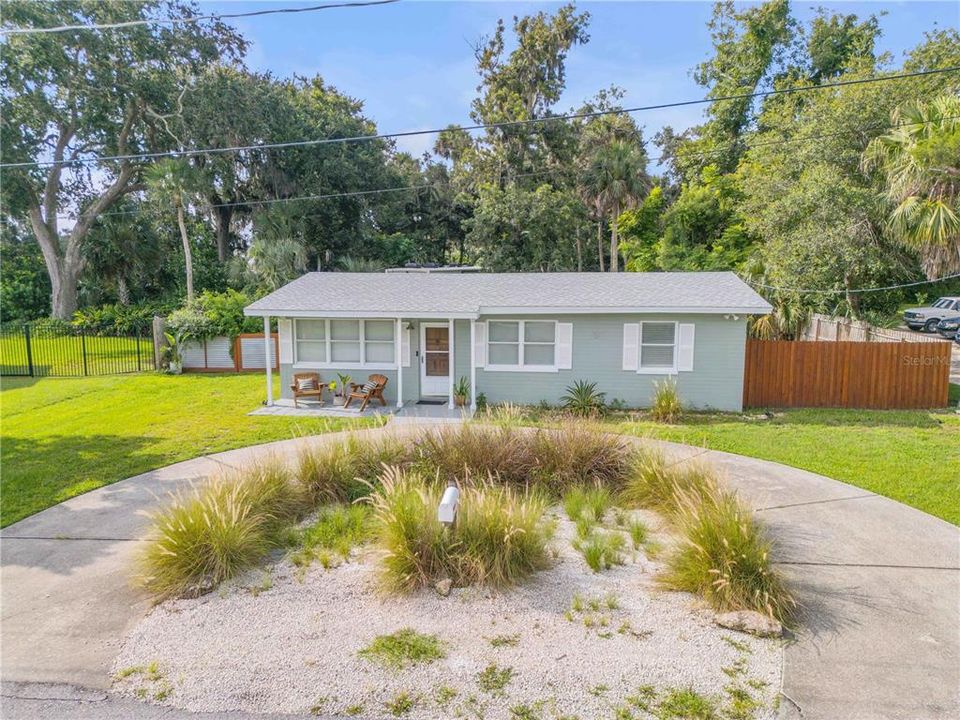 For Sale: $319,100 (3 beds, 1 baths, 1015 Square Feet)