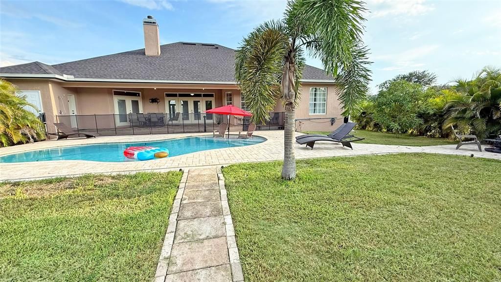 For Sale: $1,395,000 (4 beds, 3 baths, 3875 Square Feet)