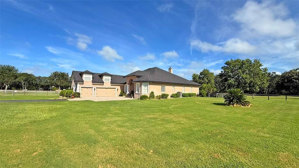 For Sale: $1,395,000 (4 beds, 3 baths, 3875 Square Feet)