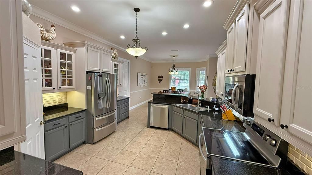 For Sale: $1,395,000 (4 beds, 3 baths, 3875 Square Feet)