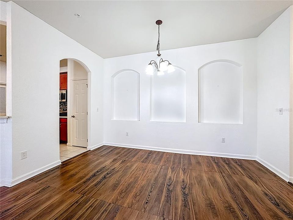 For Sale: $249,900 (3 beds, 2 baths, 1495 Square Feet)