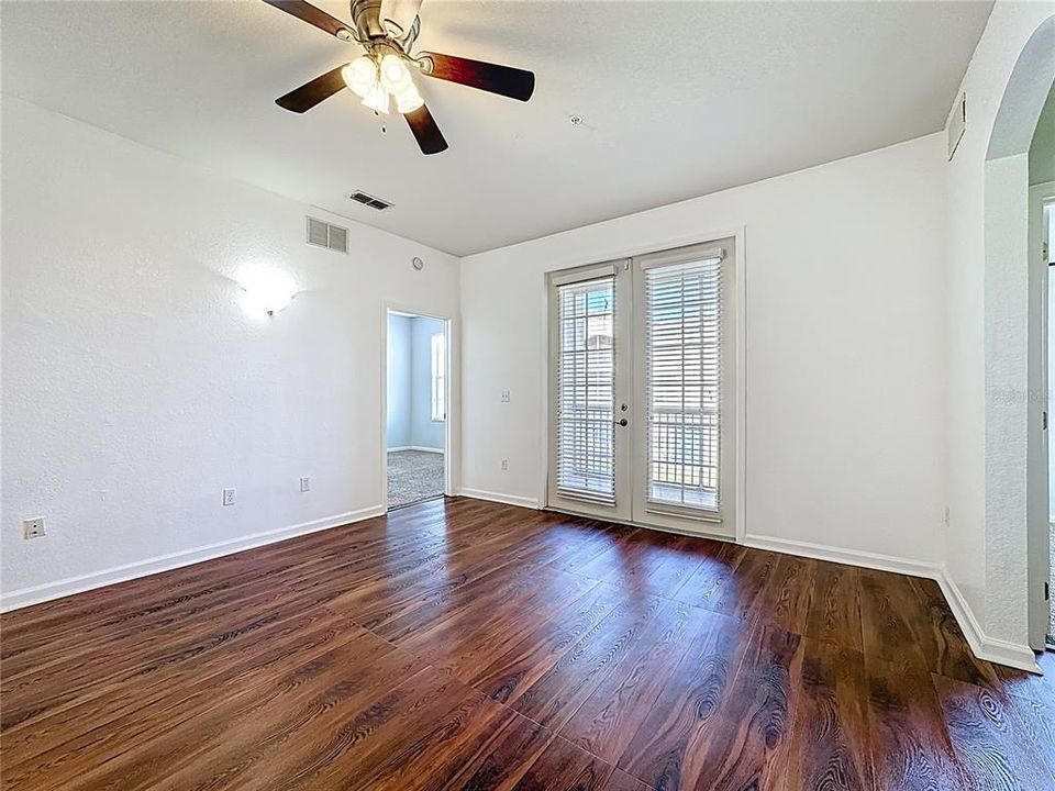 For Sale: $249,900 (3 beds, 2 baths, 1495 Square Feet)