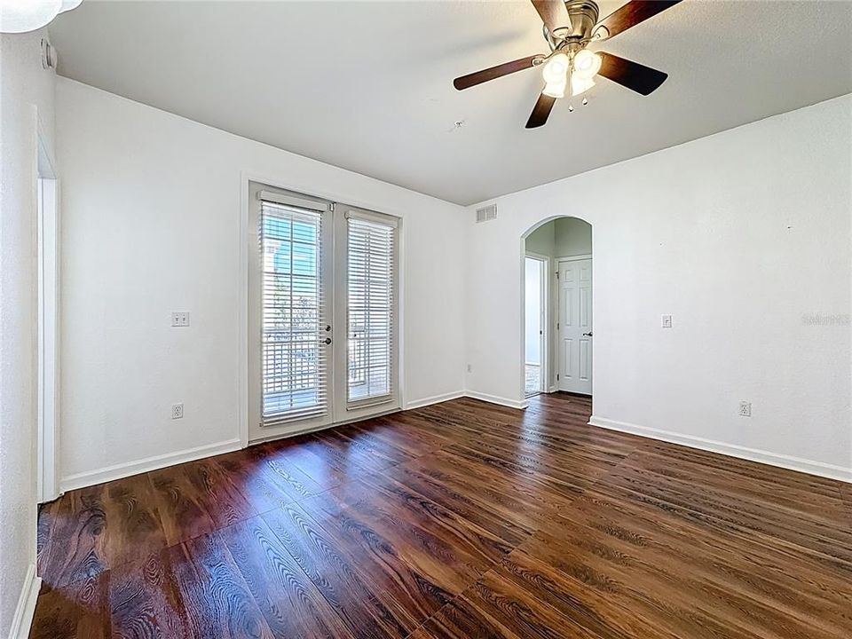 For Sale: $249,900 (3 beds, 2 baths, 1495 Square Feet)