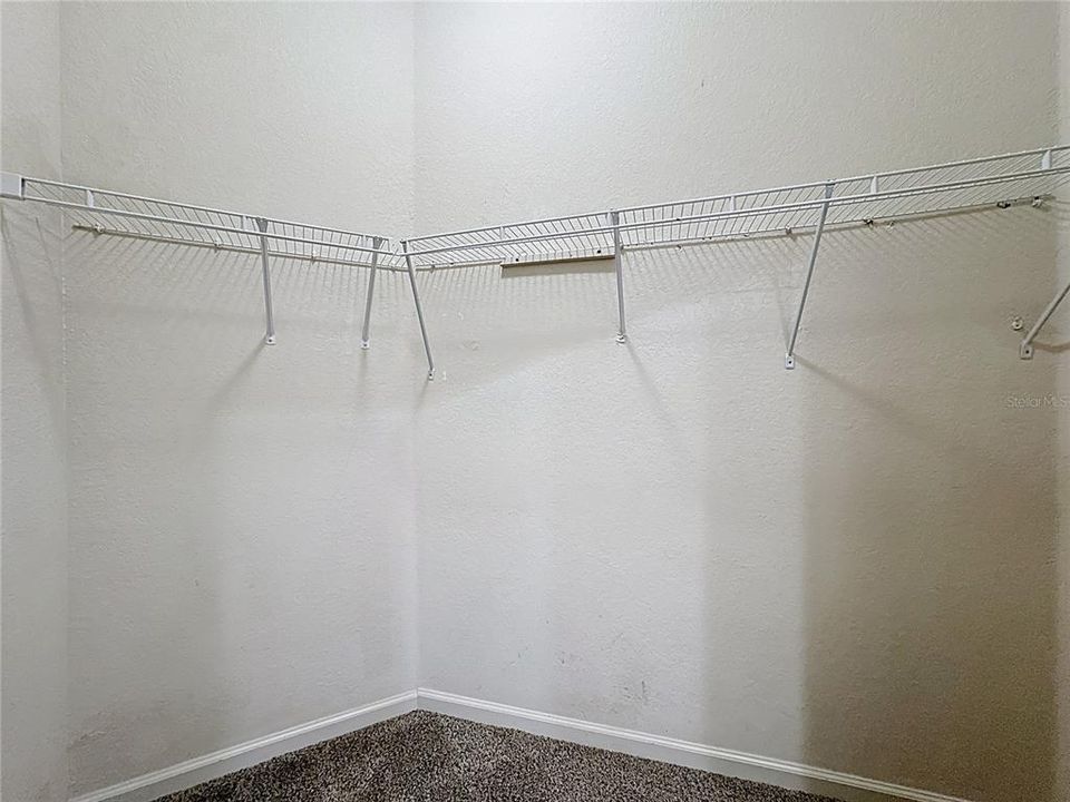 For Sale: $249,900 (3 beds, 2 baths, 1495 Square Feet)