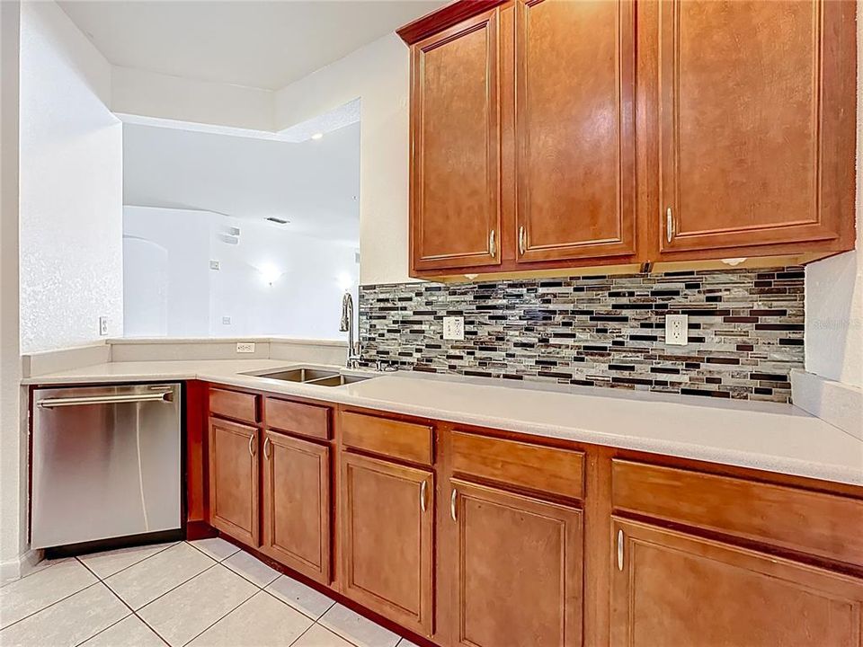 For Sale: $249,900 (3 beds, 2 baths, 1495 Square Feet)