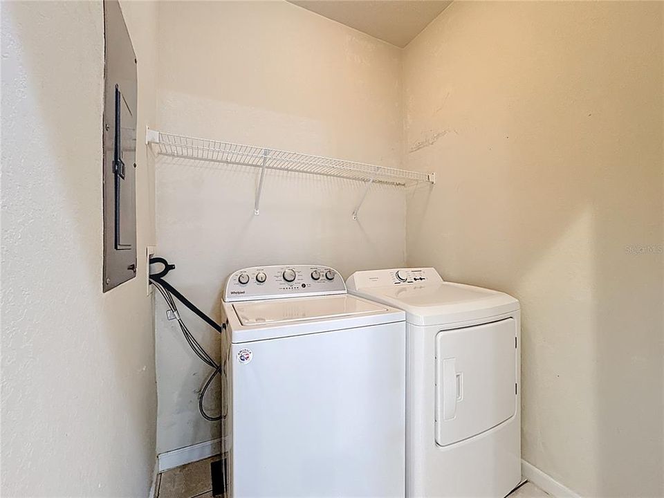 For Sale: $249,900 (3 beds, 2 baths, 1495 Square Feet)