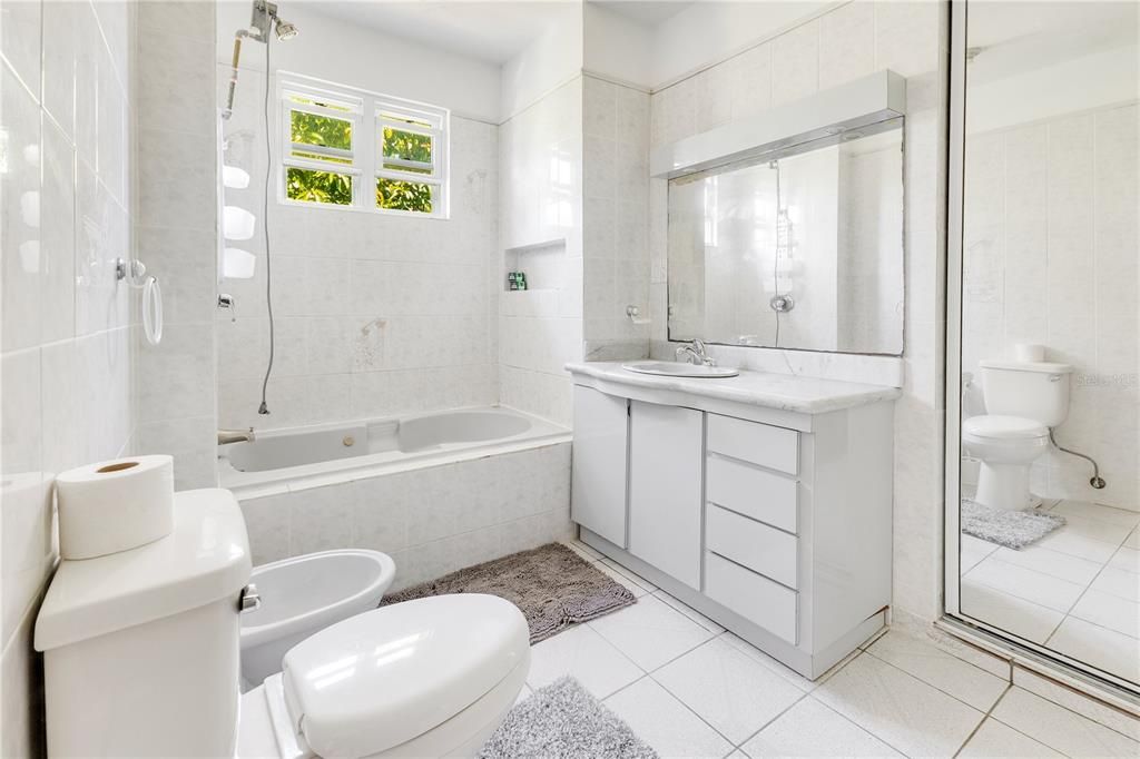 На продажу: $499,000 (4 спален, 3 ванн, 1700 Квадратных фут)